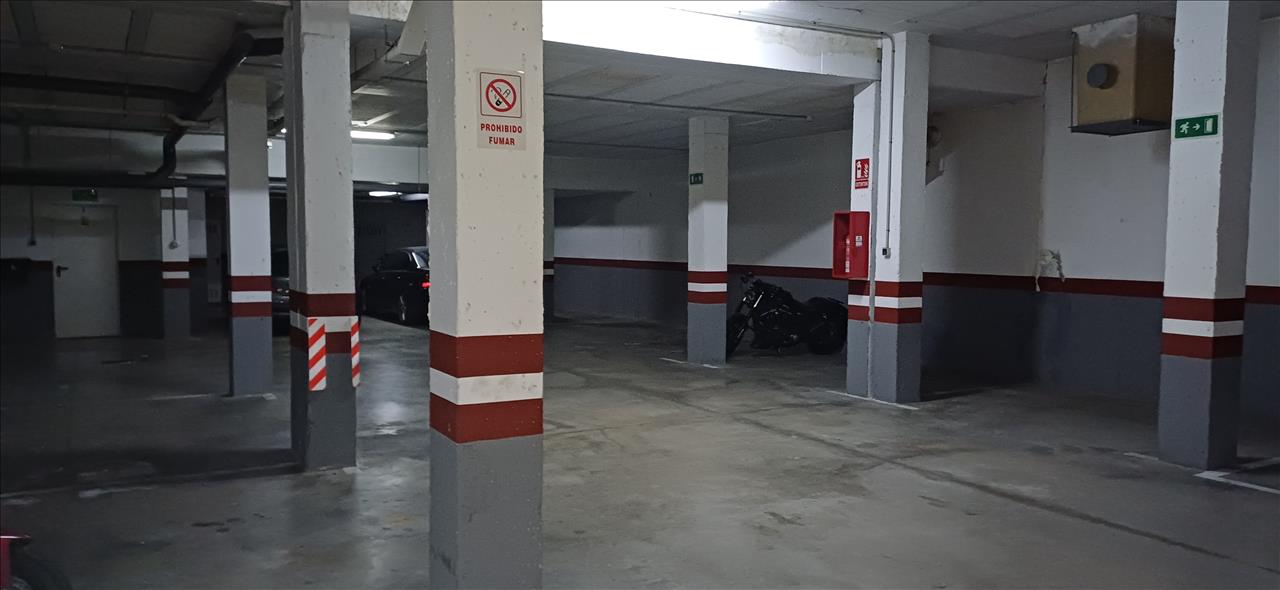 Parking en venta en Burguillos Sevilla Número 2