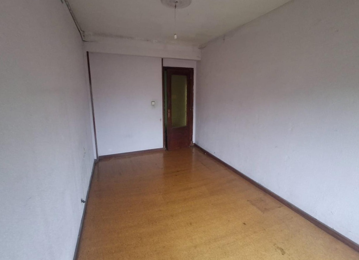 Piso en venta en Corrales de Buelna (Los Cantabria Número 1