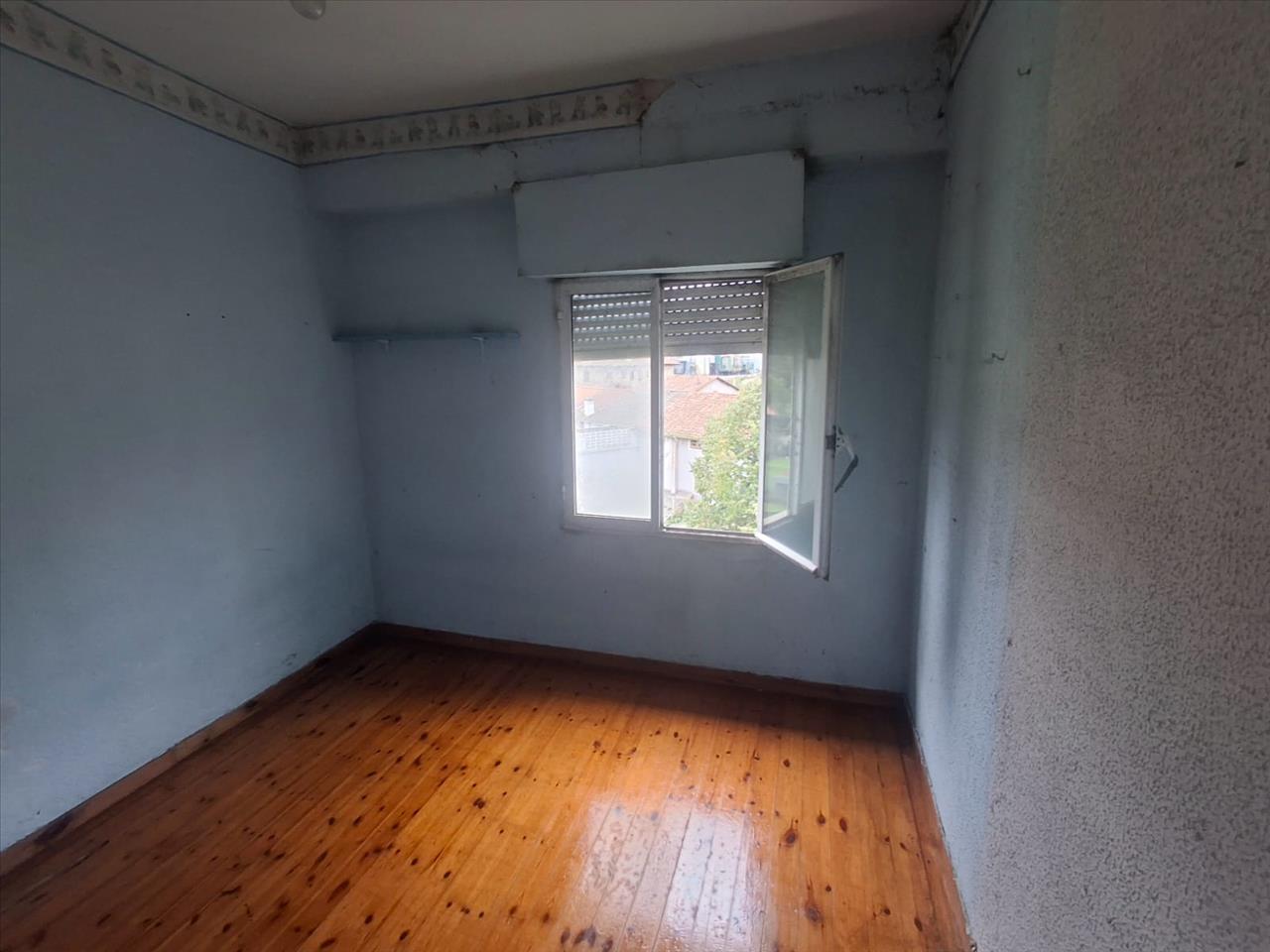 Piso en venta en Corrales de Buelna (Los Cantabria Número 4