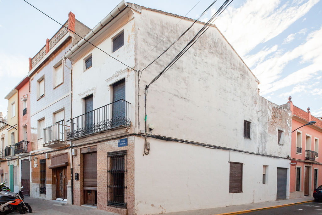 Casa en venta en Polinyà de Xúquer Valencia Número 0