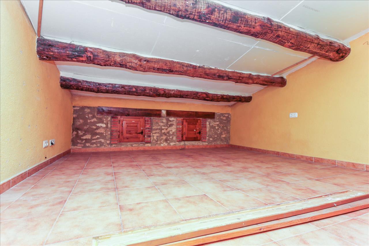 Casa en venta en Albinyana Tarragona Número 8