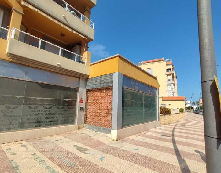 Local en venta en Roquetas de Mar Almería Número 0