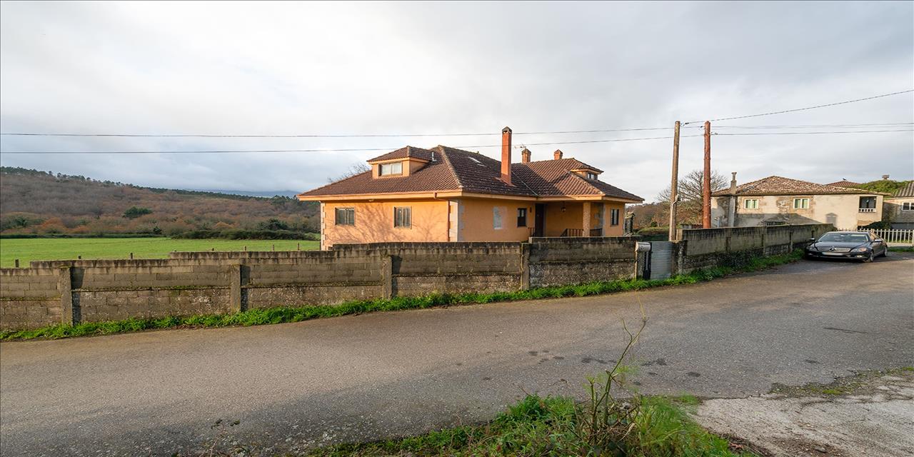 Casa en venta en Forcarei Pontevedra Número 22