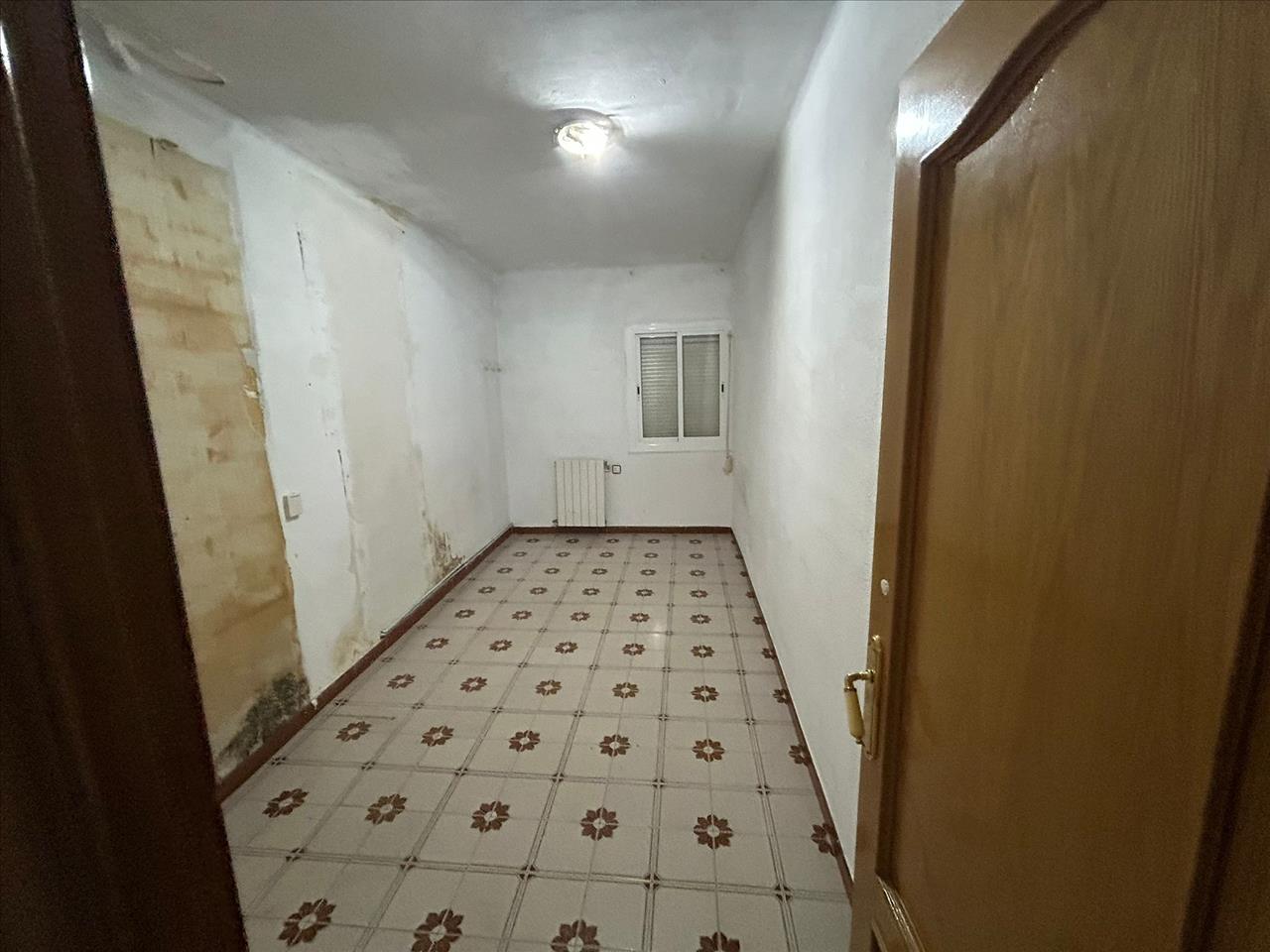 Imagen 4 de Rubí