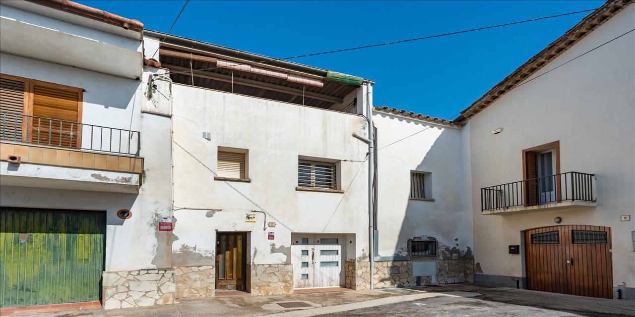Casa en venta en Bordils Girona Número 7