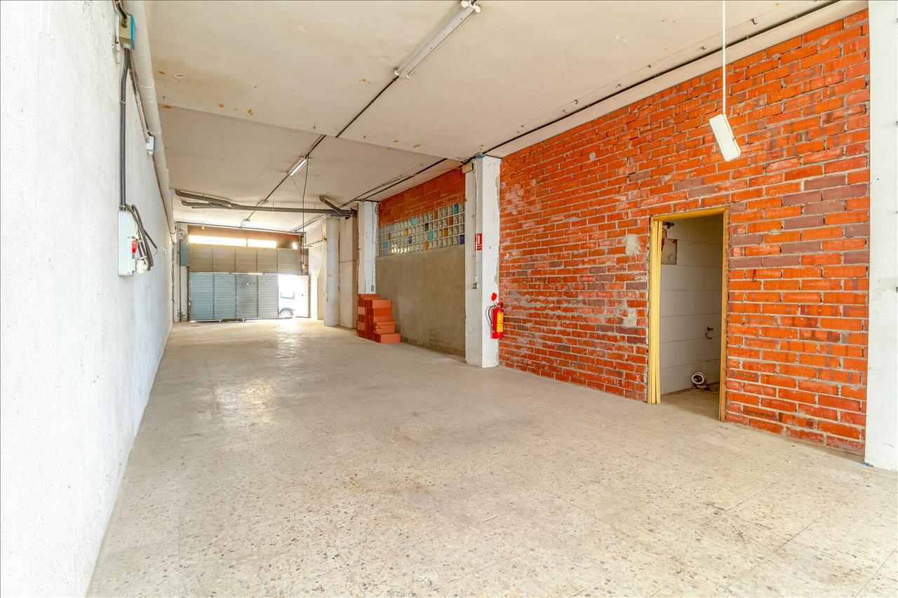 Local en venta en Blanes Girona Número 1