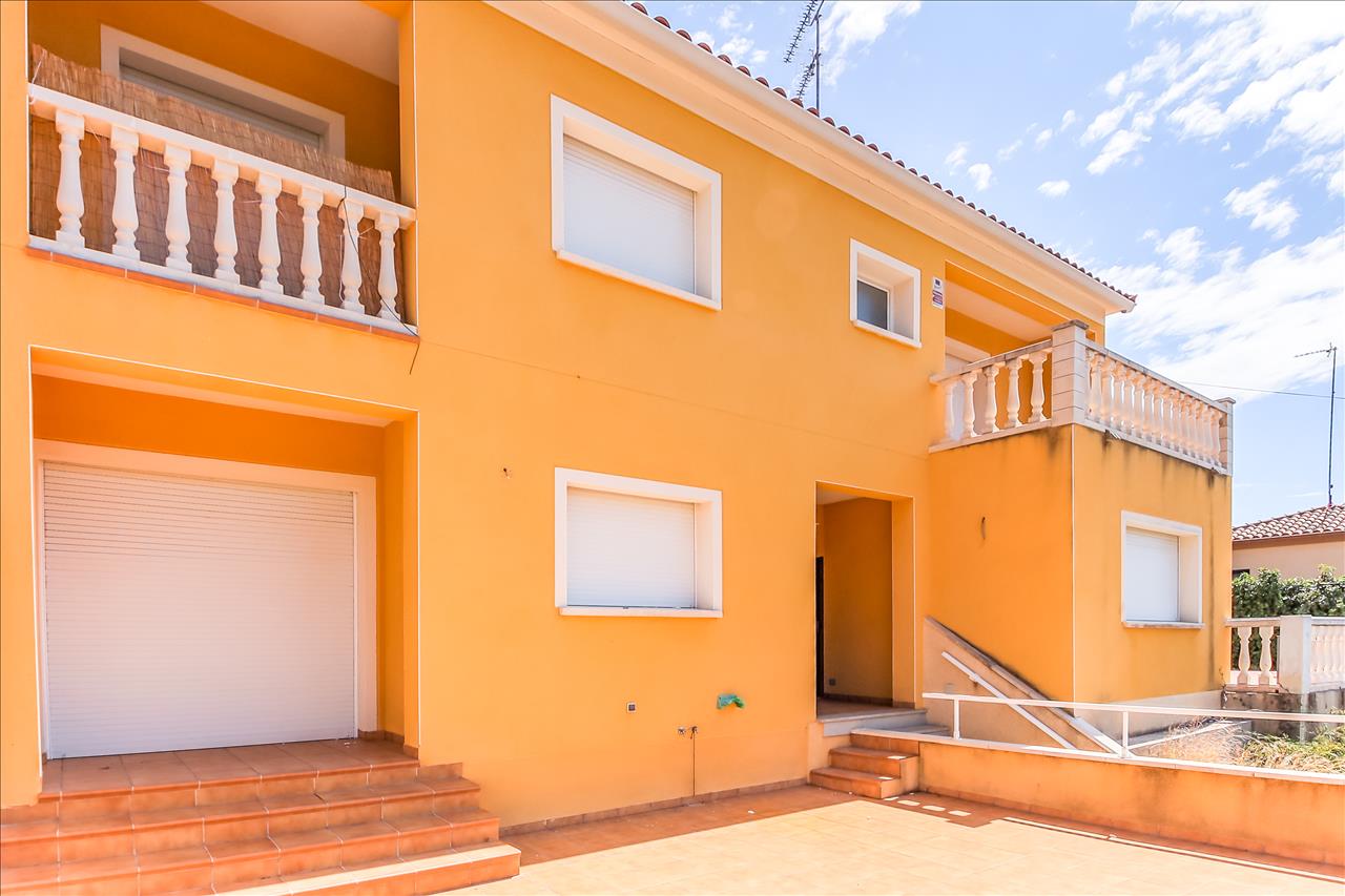 Casa en venta en Cunit Tarragona Número 0