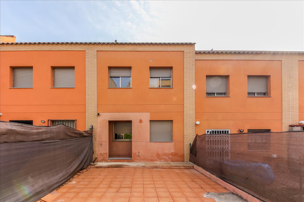 Casa en venta en Constantí Tarragona Número 3