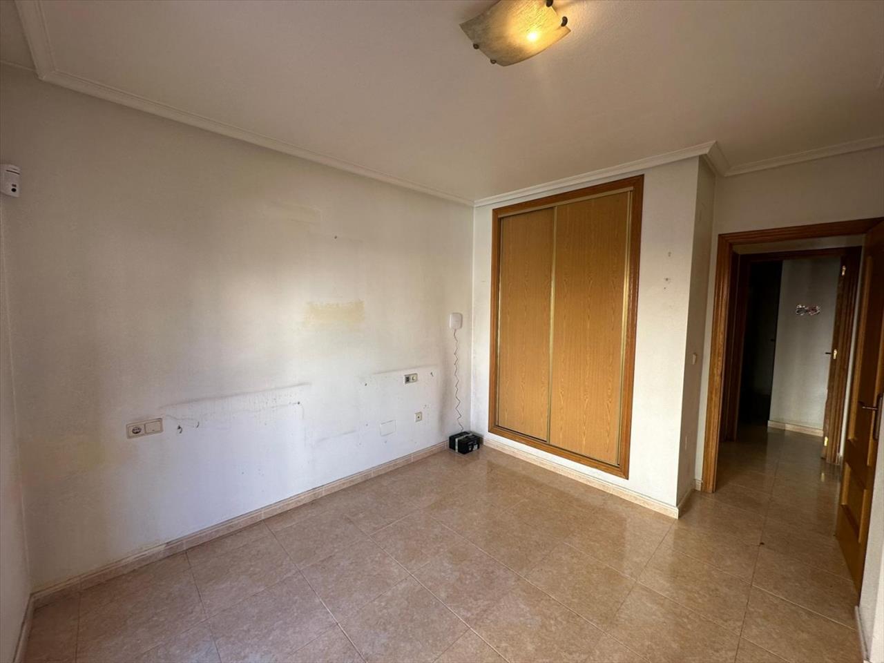 Piso en venta en Torrevieja Alicante Número 3