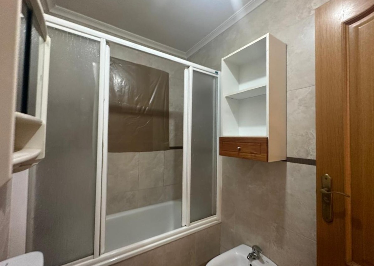 Piso en venta en Torrevieja Alicante Número 7