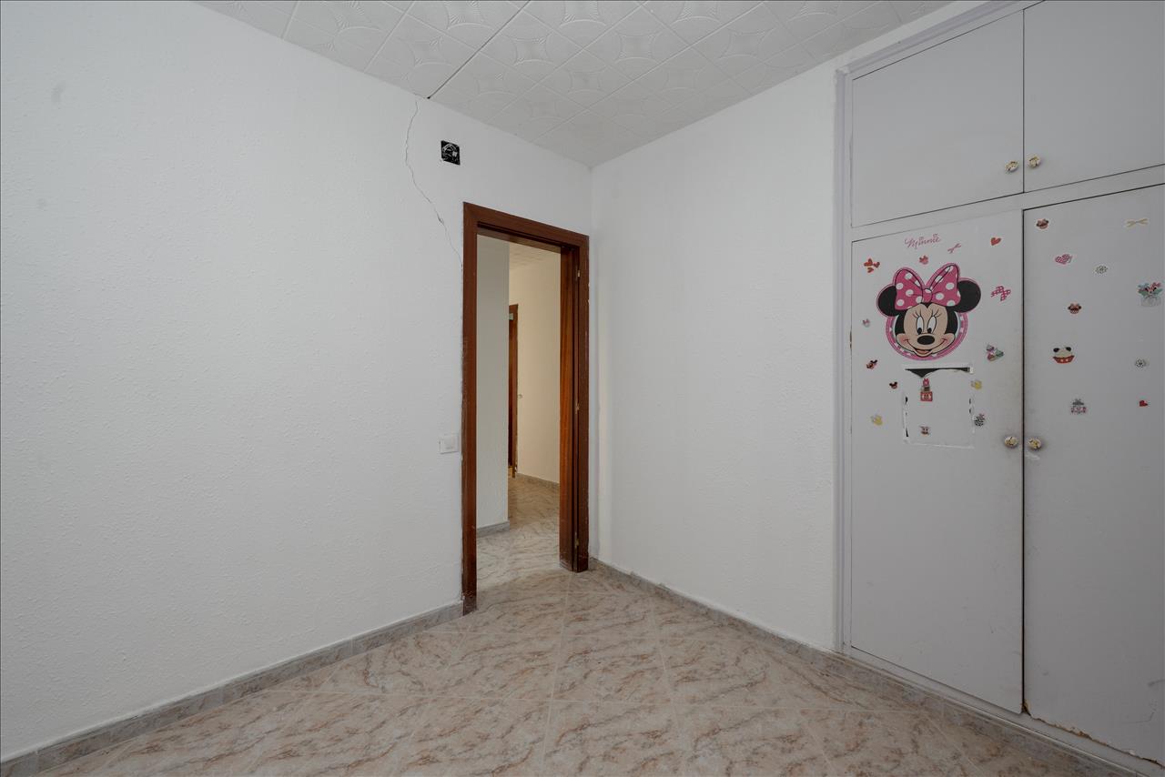 Casa en venta en Vallirana Barcelona Número 8