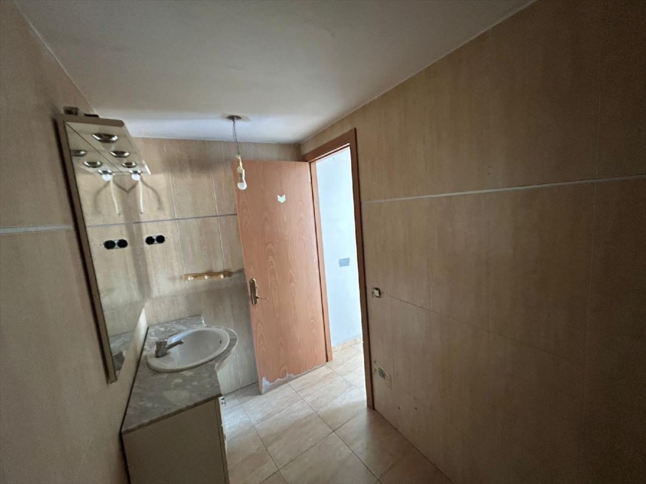 Piso en venta en Martorell Barcelona Número 6