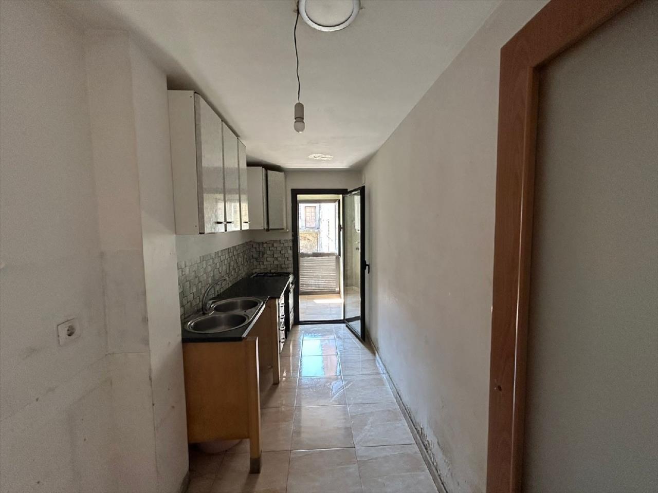Piso en venta en Martorell Barcelona Número 5