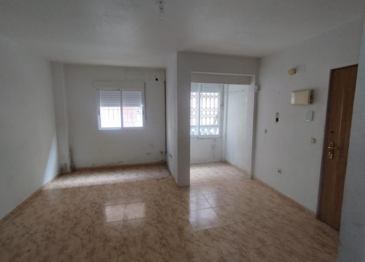 Piso en venta en Torrevieja Alicante Número 0