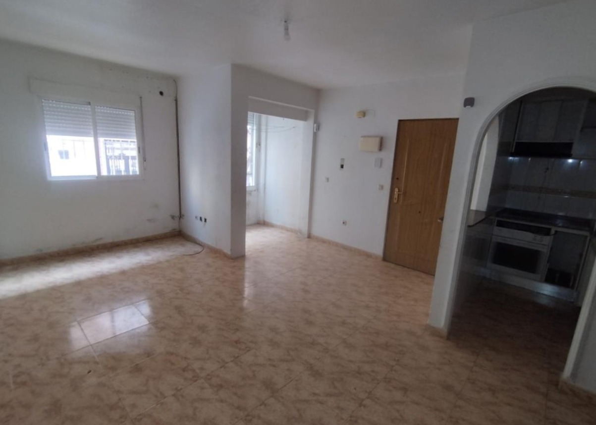 Piso en venta en Torrevieja Alicante Número 2