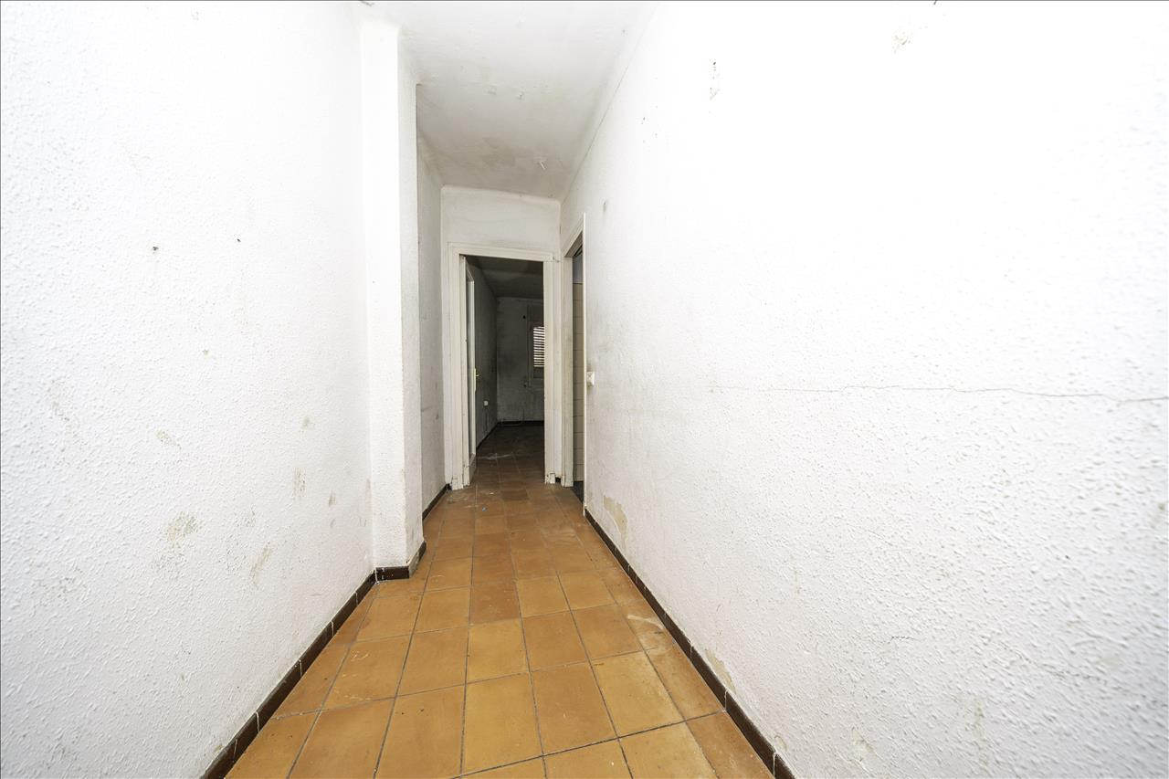 Piso en venta en Cassà de la Selva Girona Número 8
