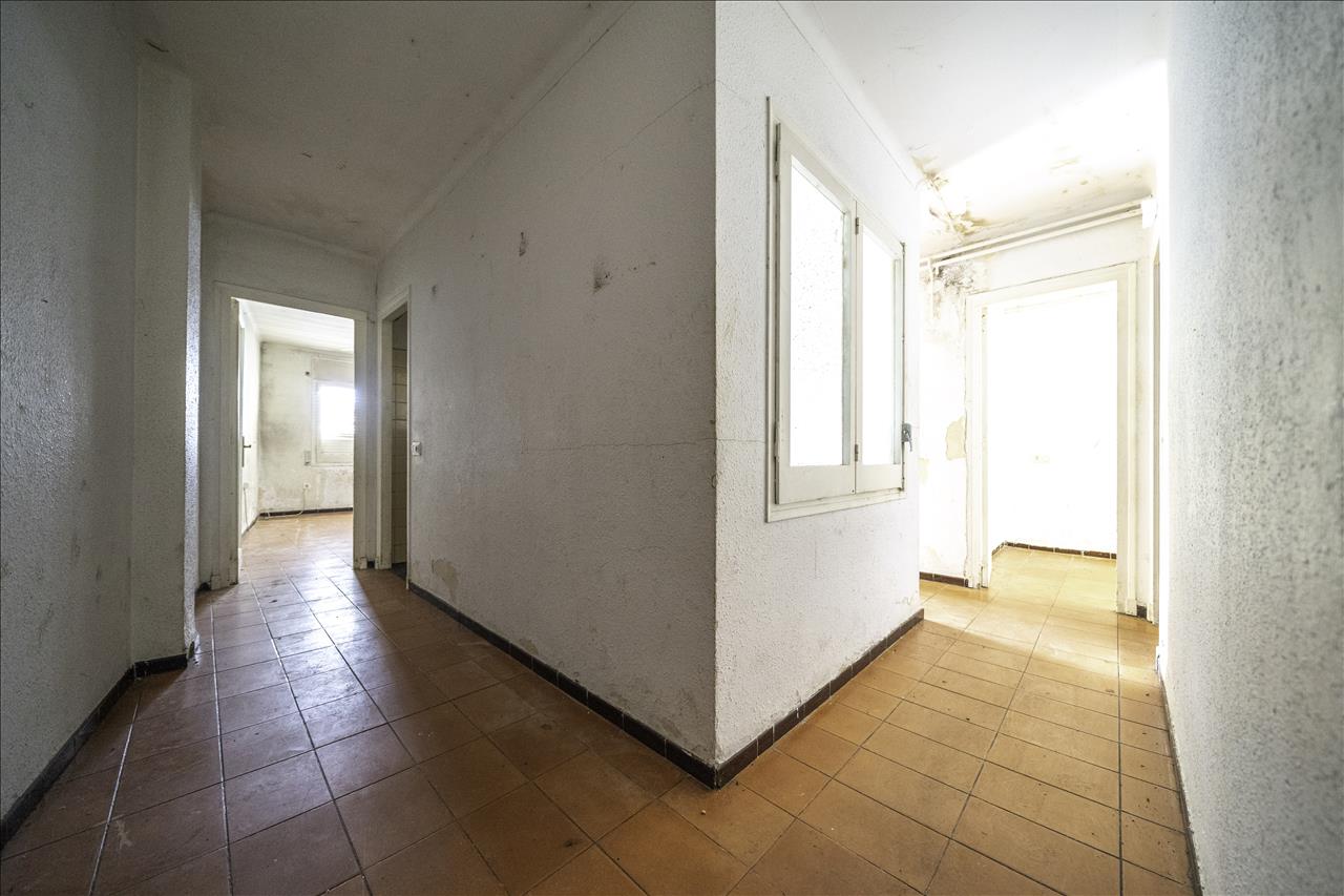 Piso en venta en Cassà de la Selva Girona Número 9