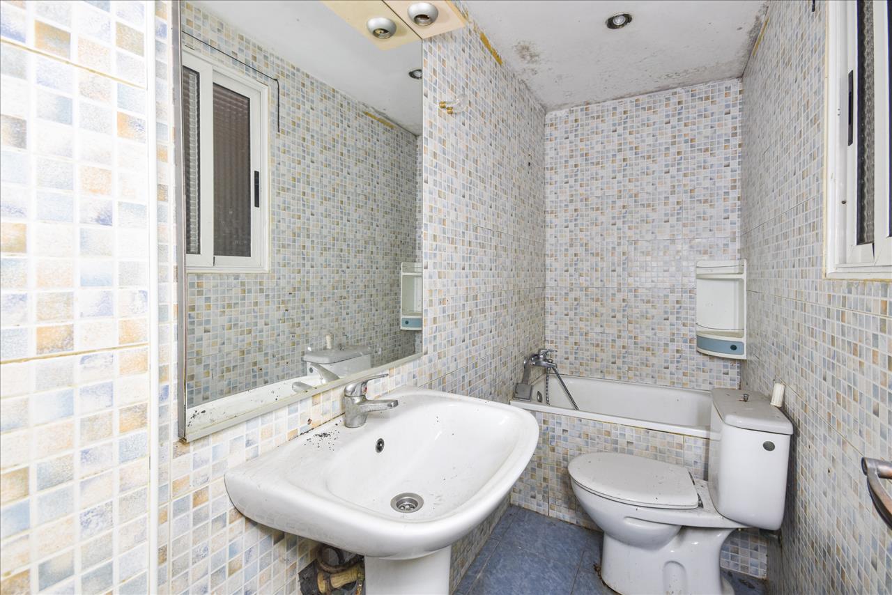 Piso en venta en Ripollet Barcelona Número 13