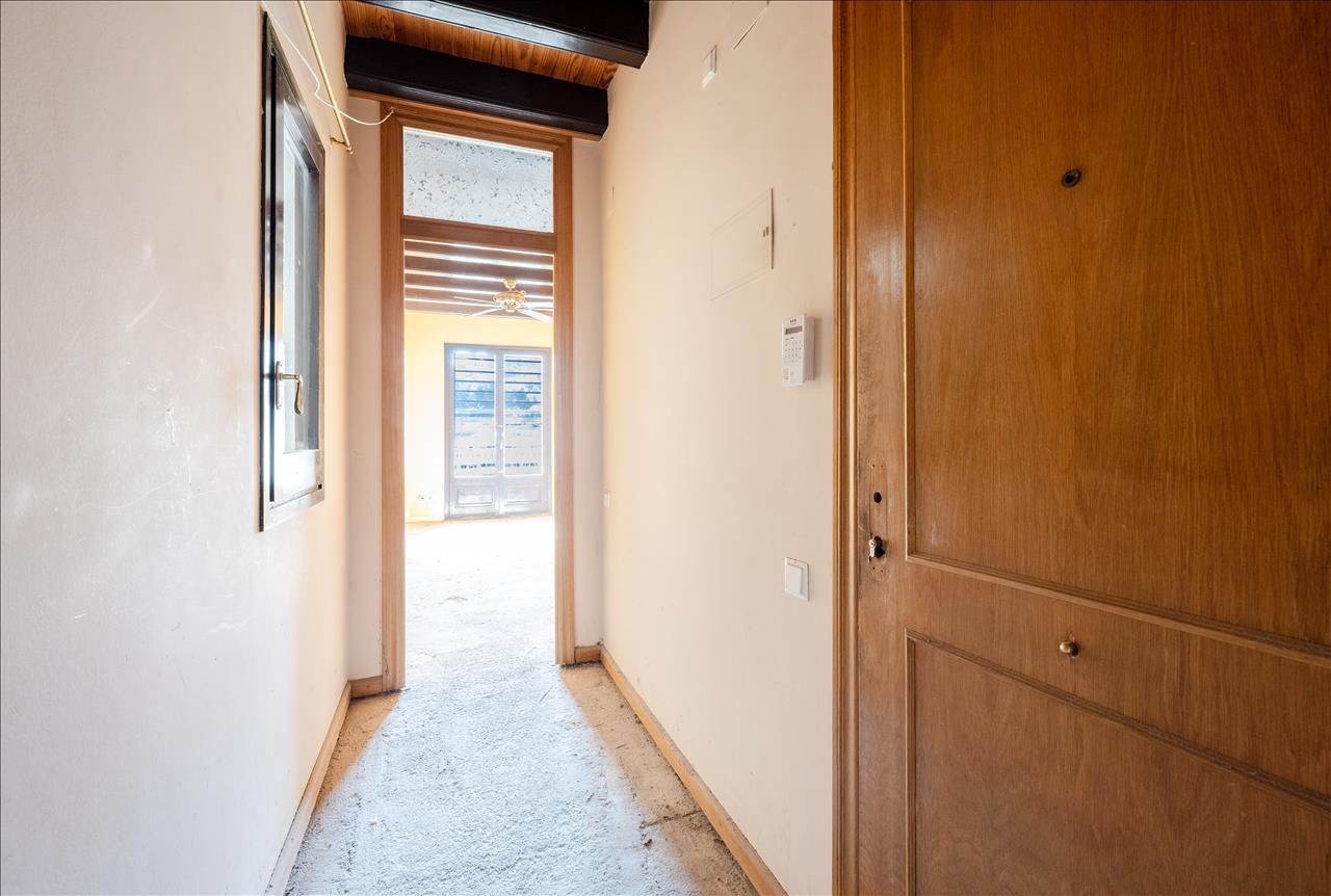 Piso en venta en Vallirana Barcelona Número 14