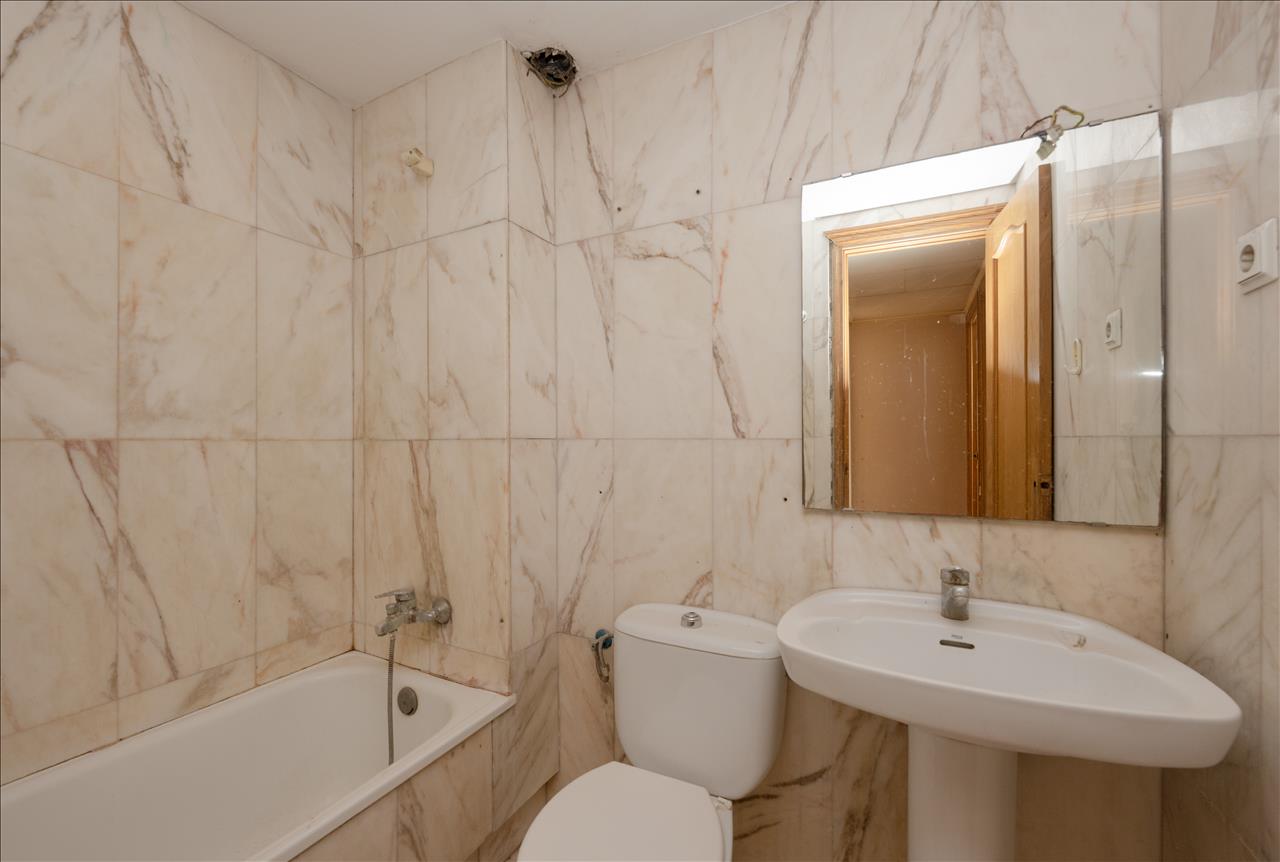 Piso en venta en Vallirana Barcelona Número 18