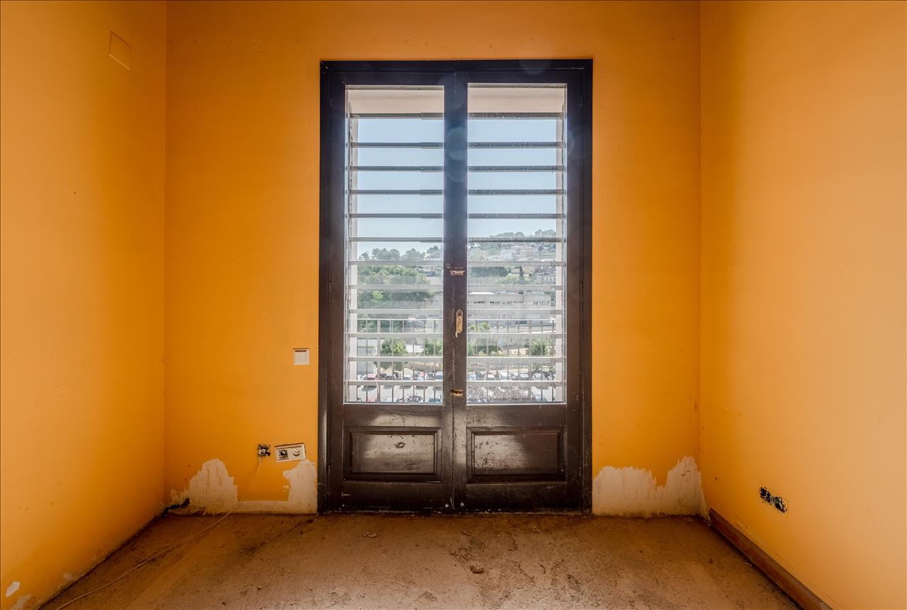 Piso en venta en Vallirana Barcelona Número 2