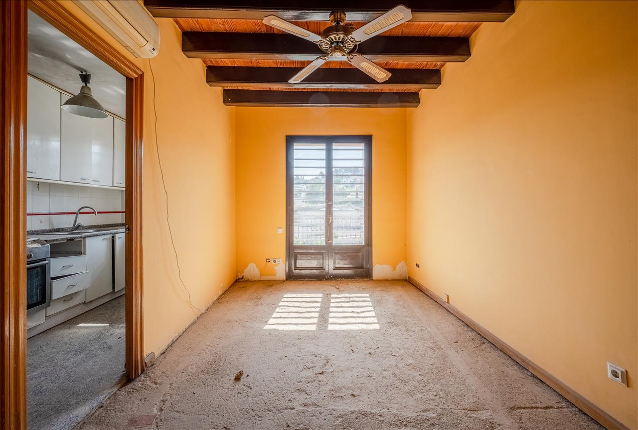 Piso en venta en Vallirana Barcelona Número 0