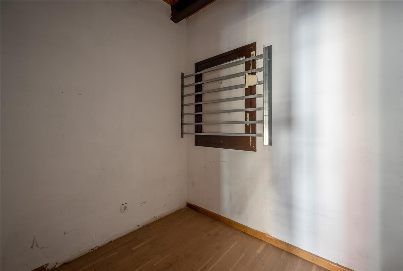 Piso en venta en Vallirana Barcelona Número 9
