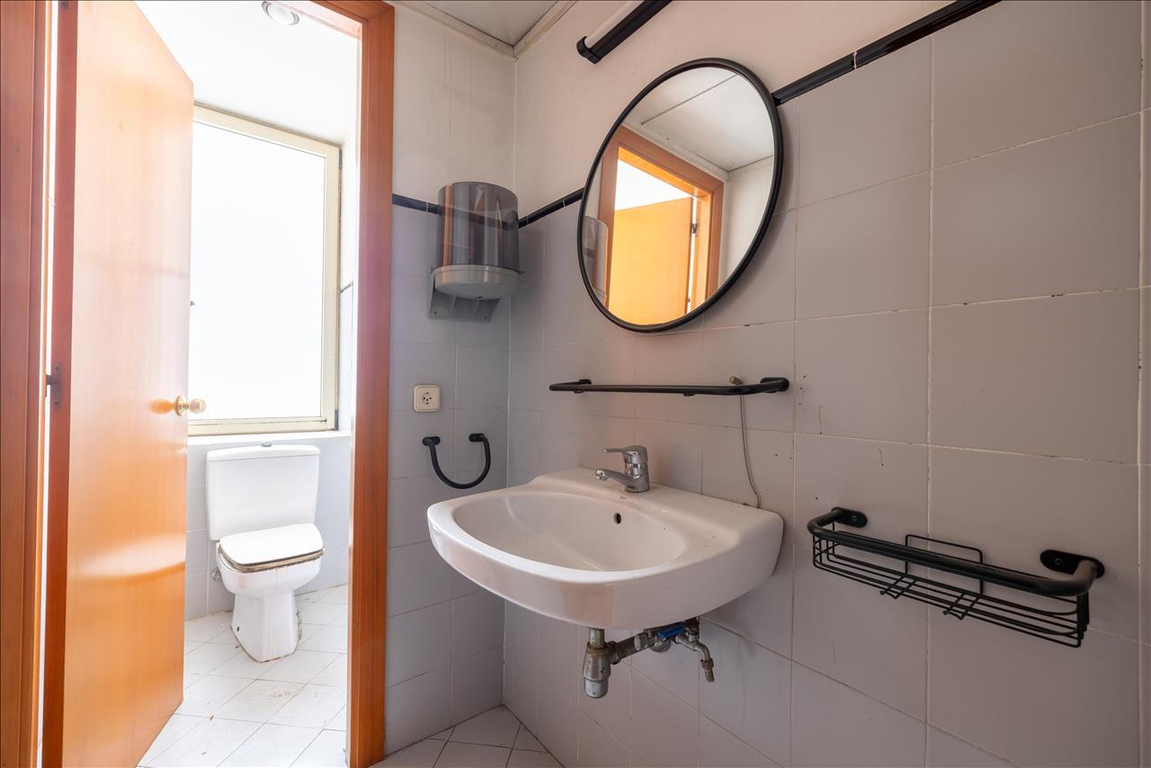 Oficina en venta en Reus Tarragona Número 10