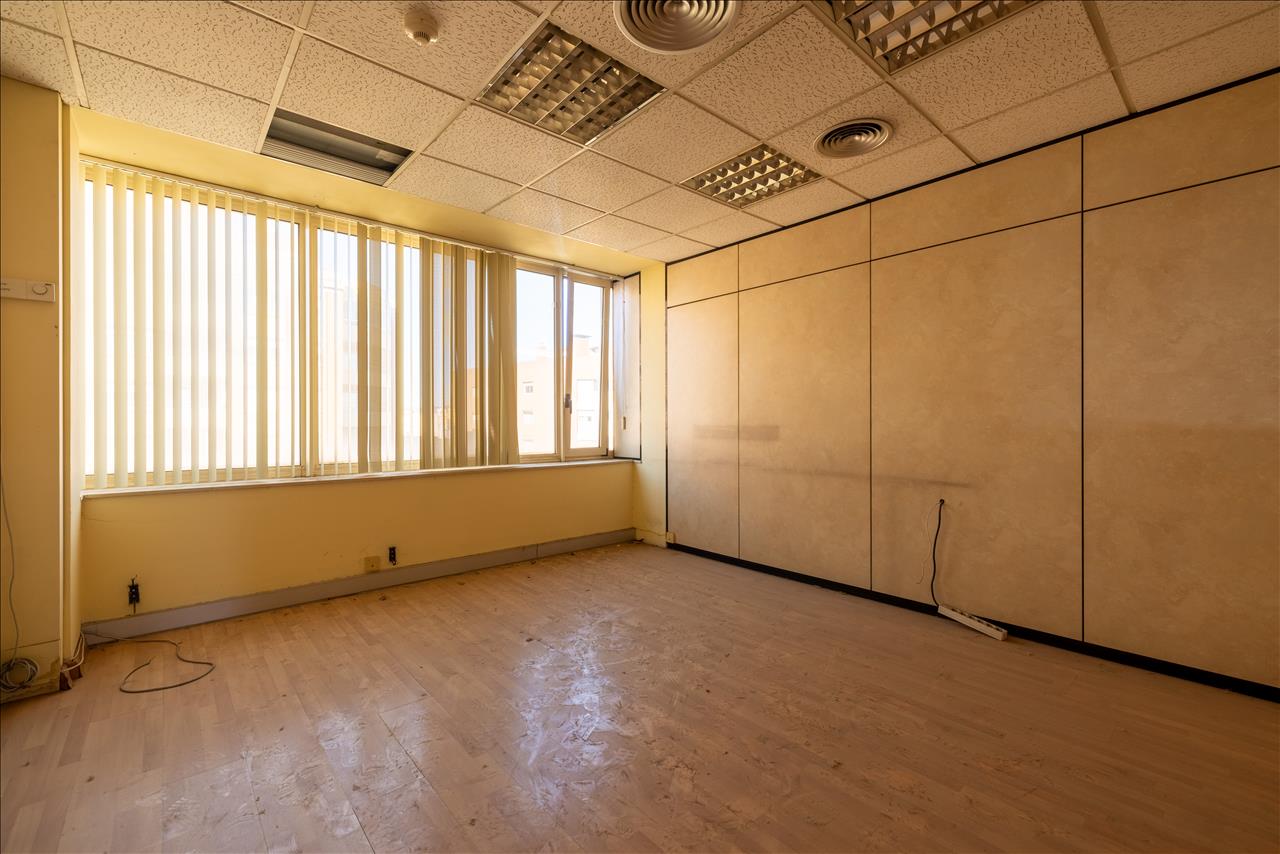 Oficina en venta en Reus Tarragona Número 7