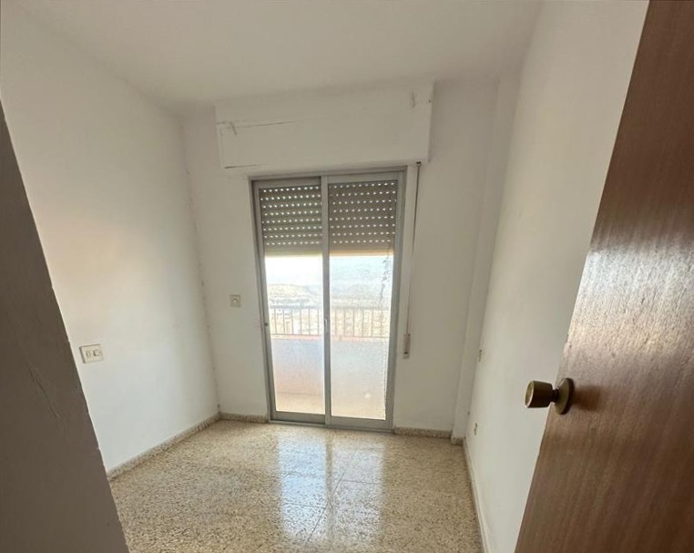 Piso en venta en Villena Alicante Número 4
