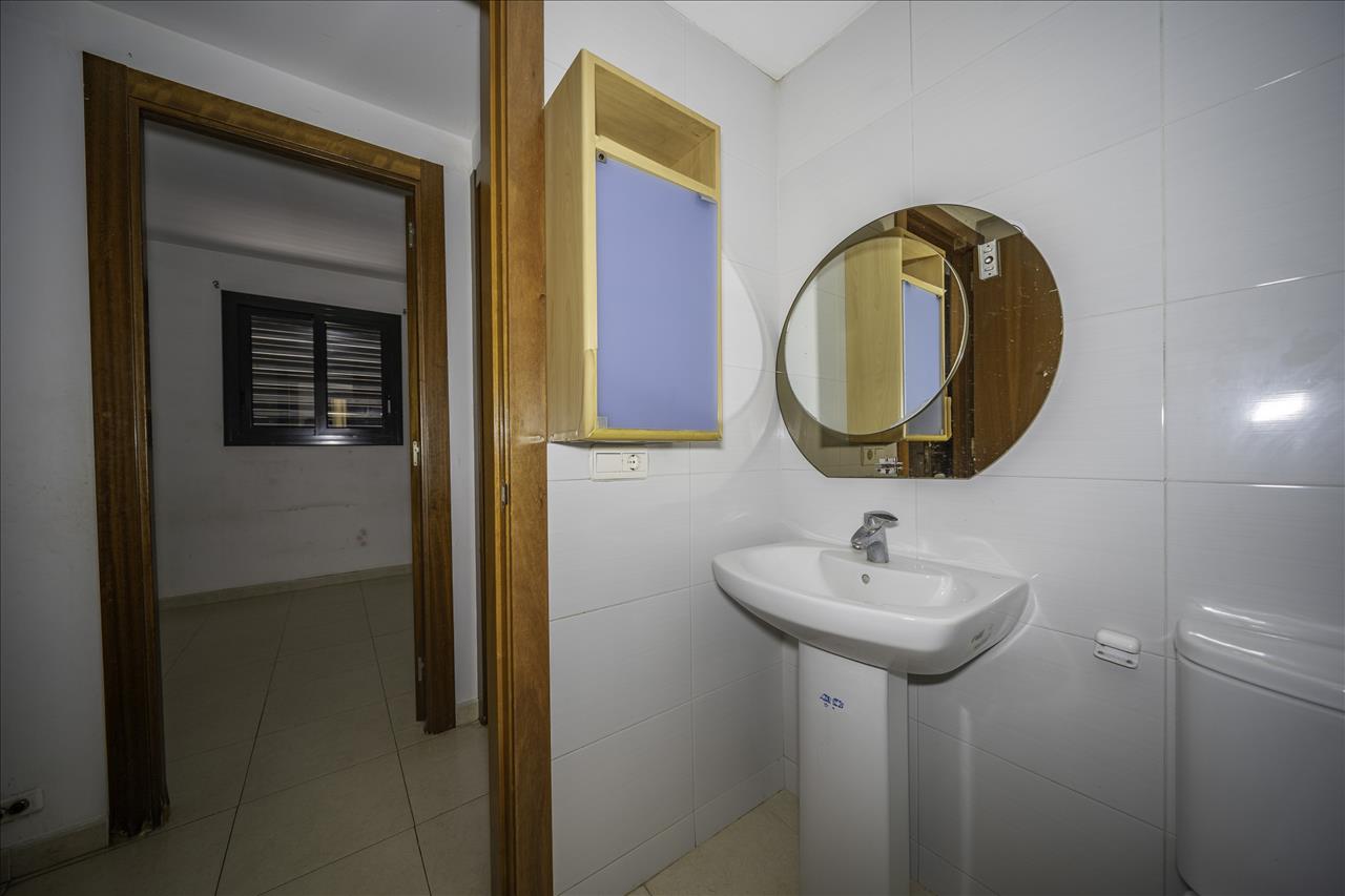 Piso en venta en Olot Girona Número 13