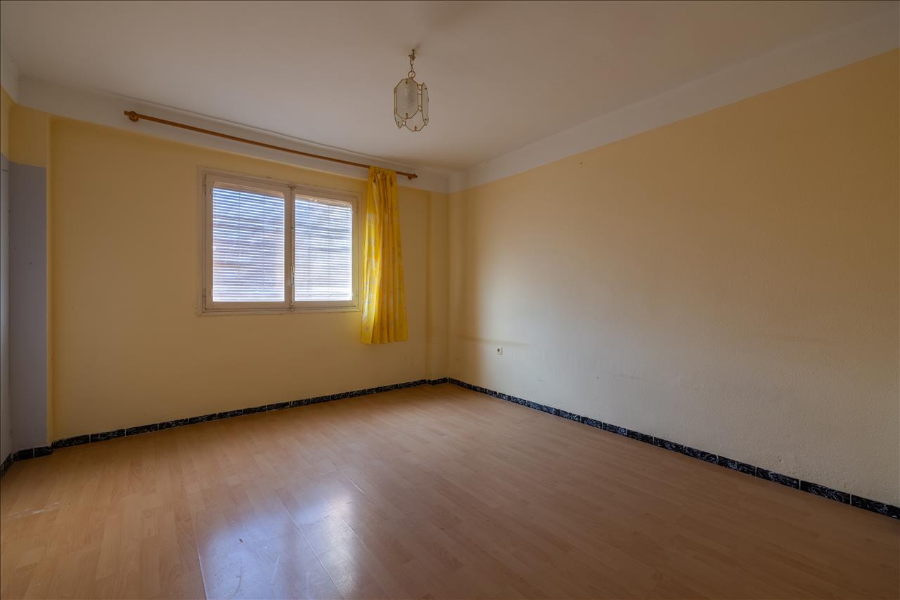 Piso en venta en Reus Tarragona Número 3