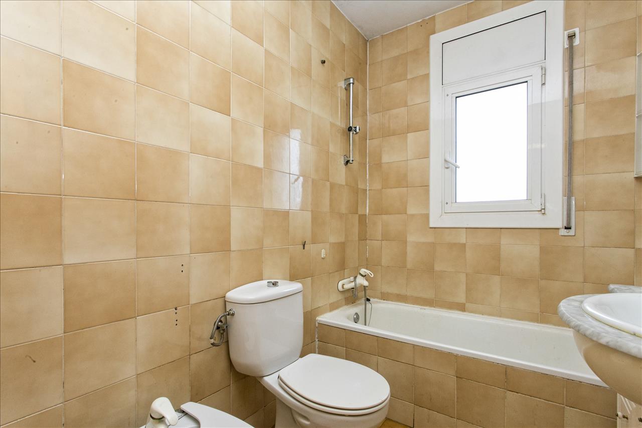 Casa en venta en Torre de Claramunt (La) Barcelona Número 12