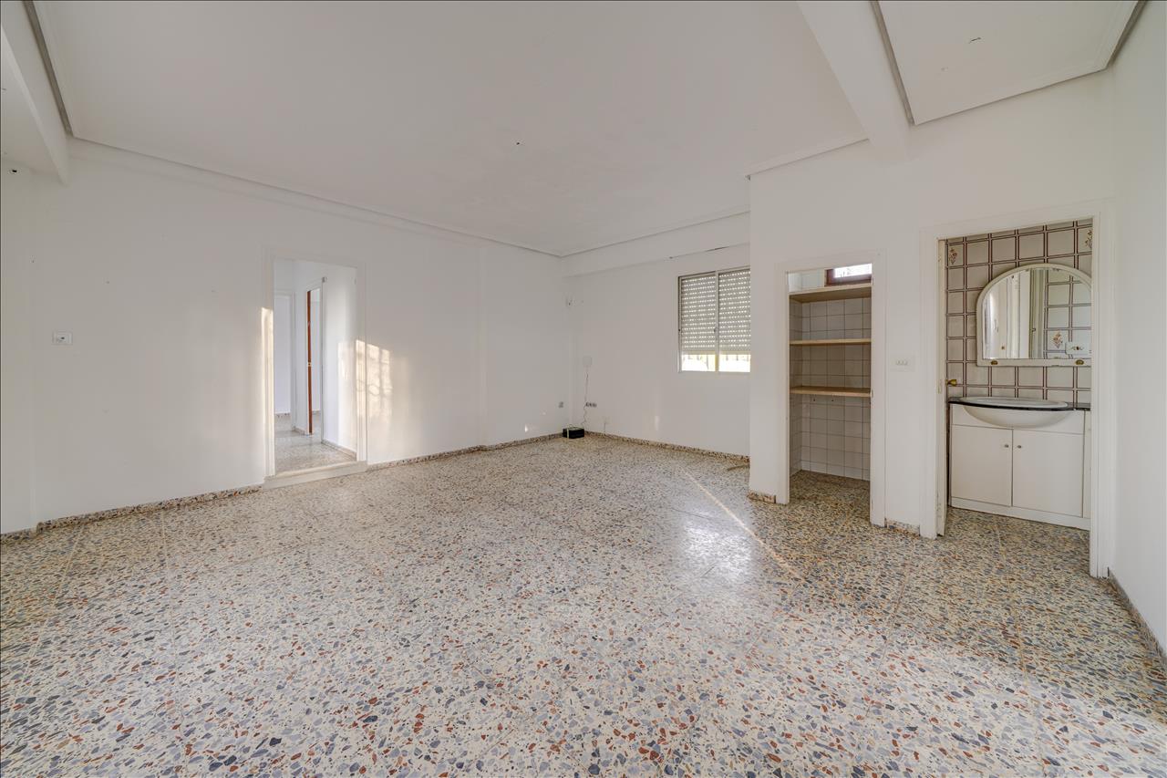 Casa en venta en Vilamarxant Valencia Número 4