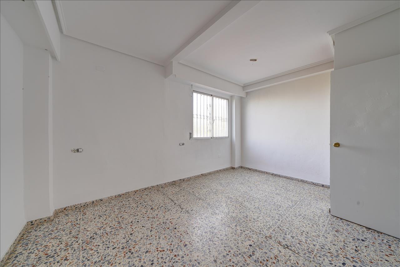 Casa en venta en Vilamarxant Valencia Número 6