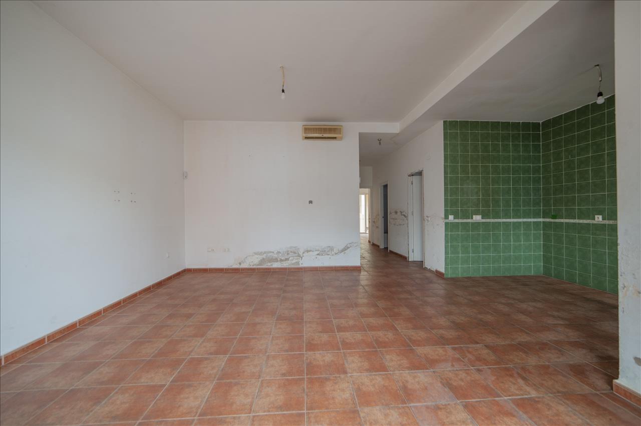 Piso en venta en Burguillos Sevilla Número 1