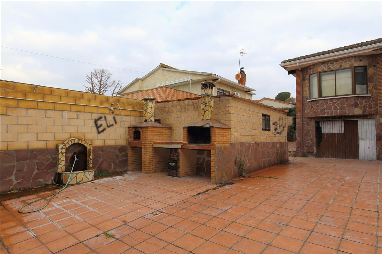 Casa en venta en Torrejón del Rey Guadalajara Número 16