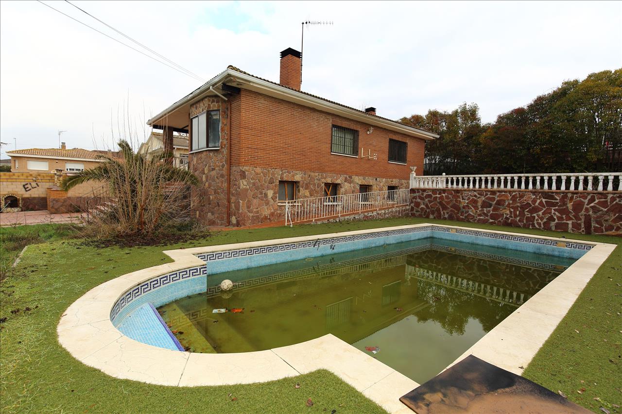 Casa en venta en Torrejón del Rey Guadalajara Número 15