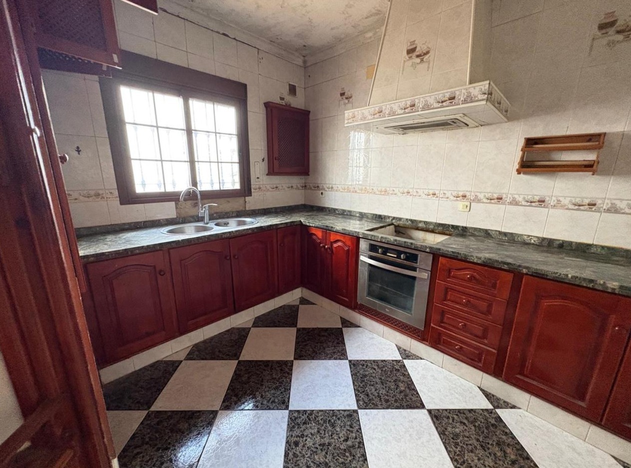 Casa en venta en Benalup-Casas Viejas Cádiz Número 6