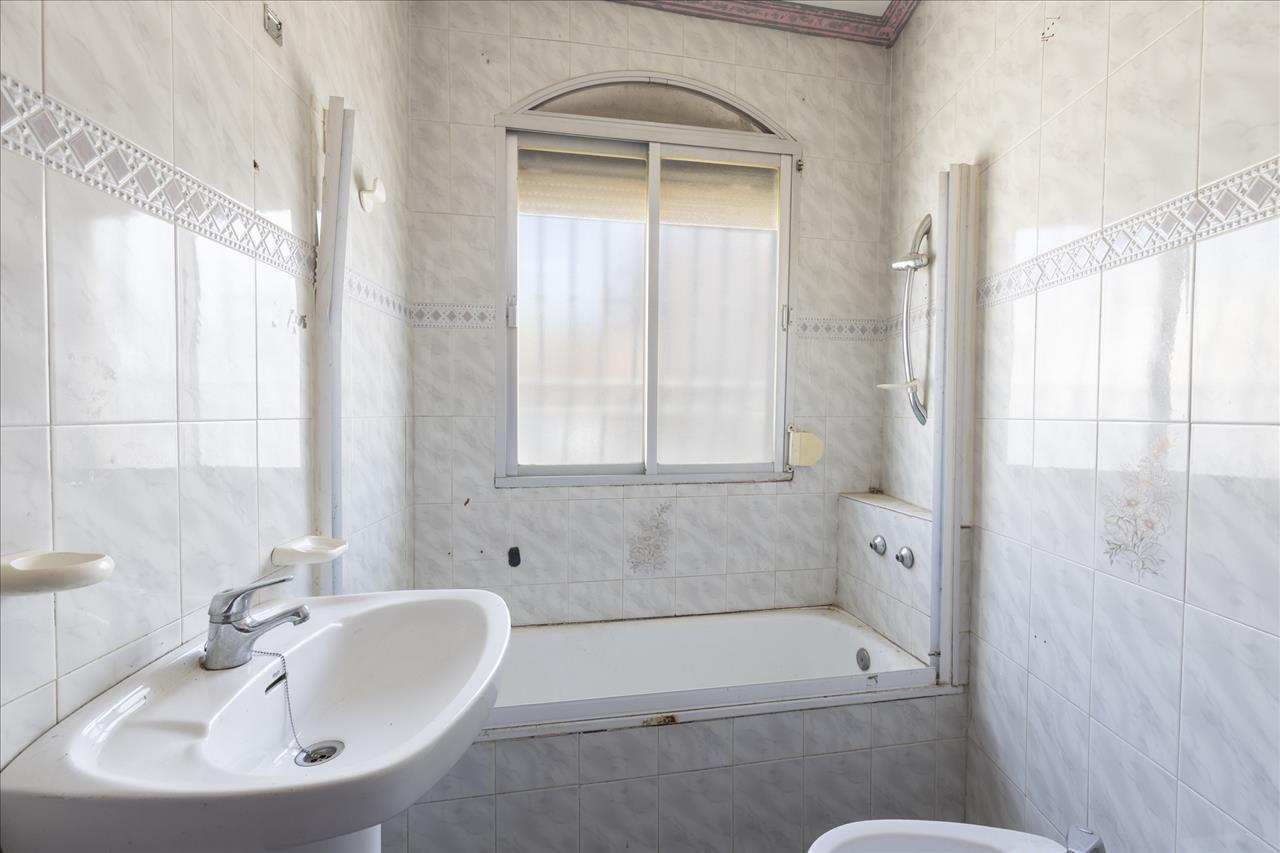 Casa en venta en Guadix Granada Número 11