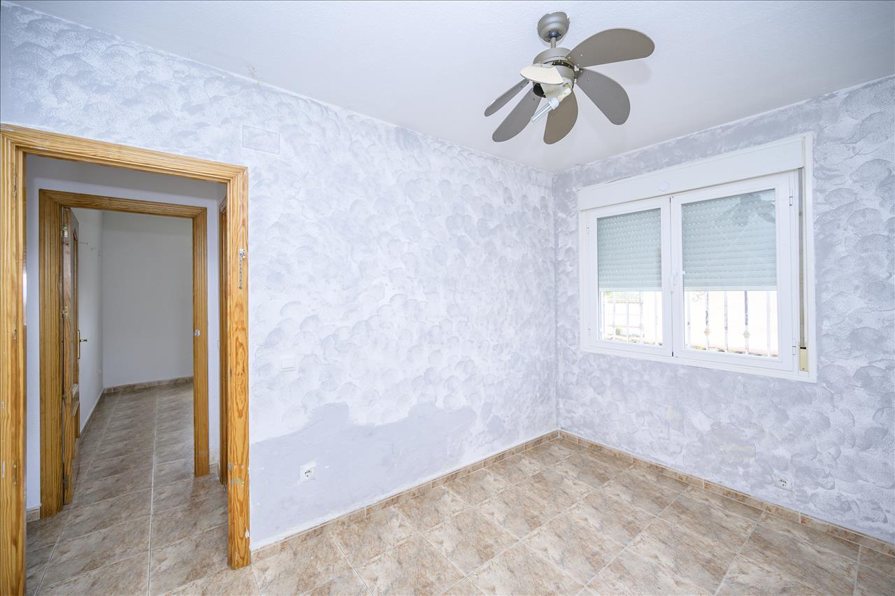 Casa en venta en Huecas Toledo Número 12