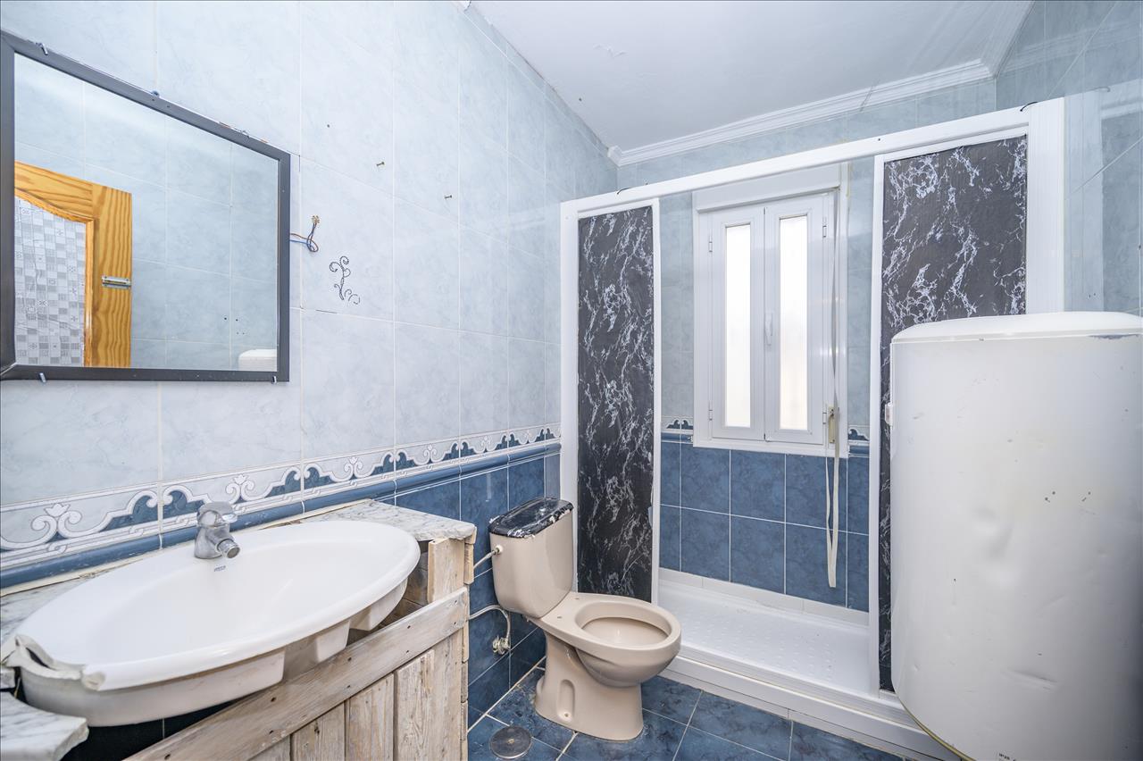 Casa en venta en Huecas Toledo Número 16