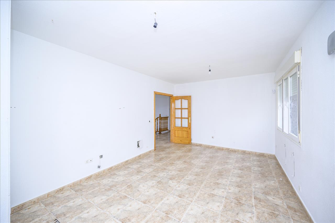 Casa en venta en Huecas Toledo Número 4