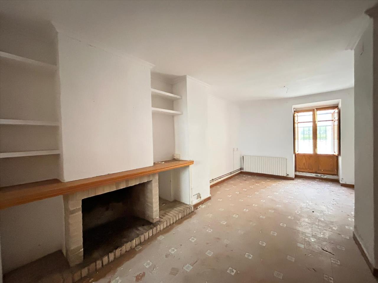 Casa en venta en Agullent Valencia Número 0