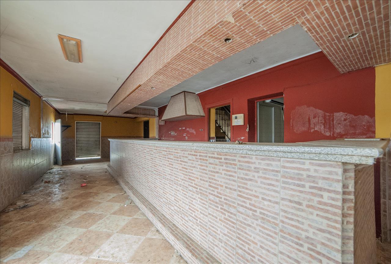 Casa en venta en Lora del Río Sevilla Número 15