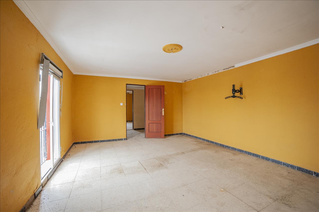 Casa en venta en Lora del Río Sevilla Número 9