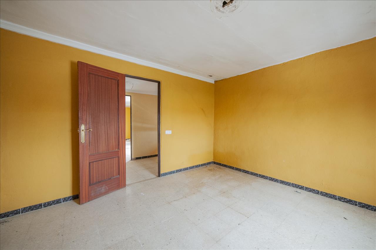 Casa en venta en Lora del Río Sevilla Número 3