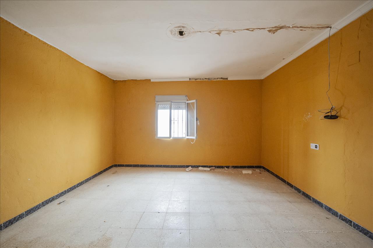 Casa en venta en Lora del Río Sevilla Número 2