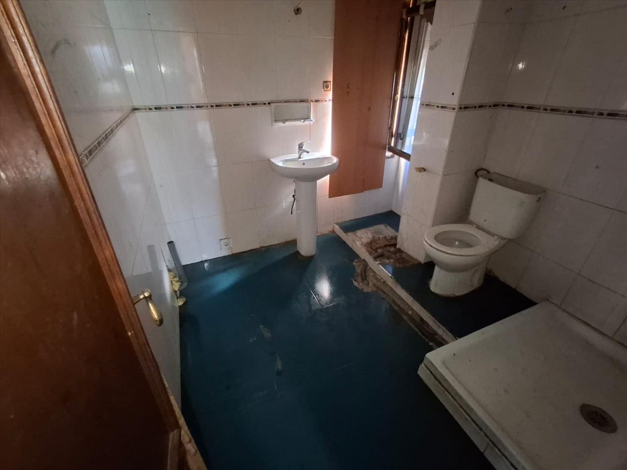 Piso en venta en Corrales de Buelna (Los Cantabria Número 7