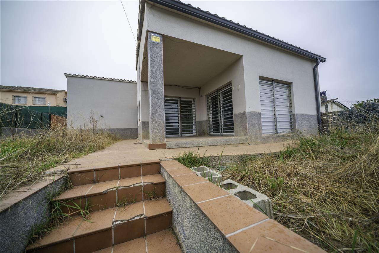 Casa en venta en Santa Coloma de Farners Girona Número 0